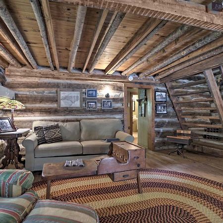 Historic Cabin Grill And Hiking Trail Access! Брайсон-Сіті Екстер'єр фото